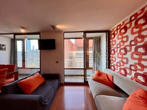 Televisio, stereot, työhuone