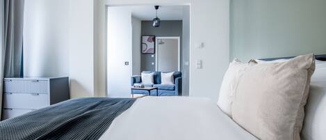 2 chambres, fer et planche à repasser, Wi-Fi, draps fournis