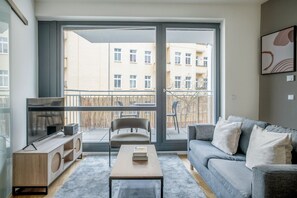 Télévision, chaîne hi-fi