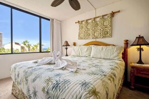 2 bedrooms, iron/ironing board, travel cot, free WiFi - Ocean view, spacious, lots of on site amenities (Kaanapali)
