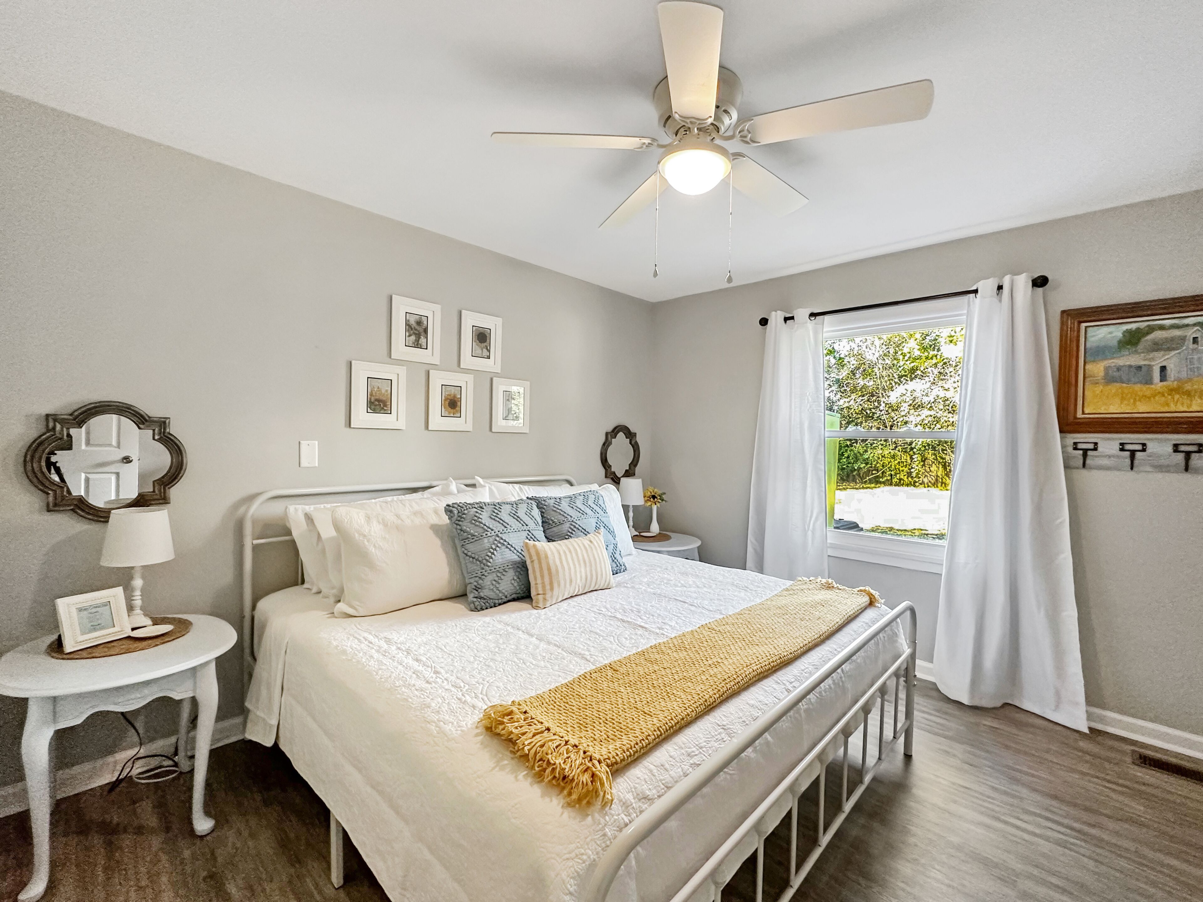 Completely remodeled close to downtown, park circle, airport, beaches!