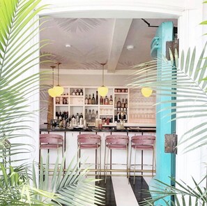 Bar (in der Unterkunft)