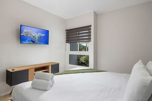 2 chambres, fer et planche à repasser, Wi-Fi, draps fournis