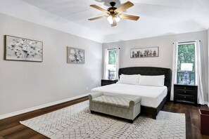 6 bedrooms, travel cot, free WiFi, bed sheets