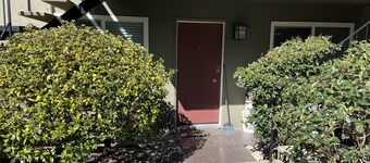 Cozy 1K & 1Q / 1b, 5 minutes walk to downtown