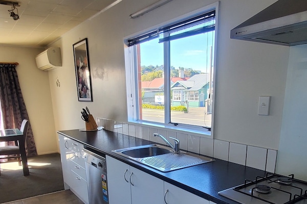 Horno, lavavajillas, silla alta para bebés