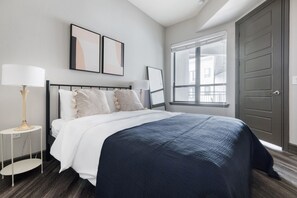 2 makuuhuonetta, silitysrauta/-lauta, Wi-Fi, vuodevaatteet