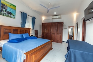 4 Schlafzimmer, Bügeleisen/Bügelbrett, WLAN, Bettwäsche