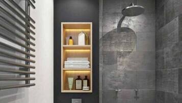 Chambre Ăconomique | Salle de bain | Douche, douche à « effet pluie », sĂšche-cheveux, serviettes fournies