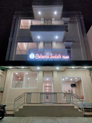 Front of property - Selecta Indah (Padang)