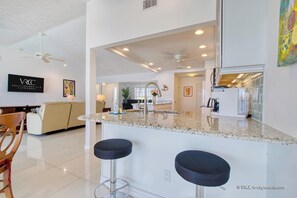 Interior - VRCC Villa Lakualoosa (Cape Coral)