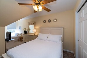 5 habitaciones, tabla de planchar con plancha, wifi y ropa de cama 