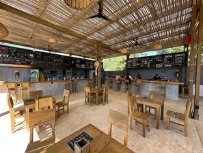 Restaurant - Straw Hat Surf Hostel (Puerto Escondido)