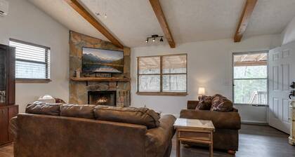 Renovated Cabin • Serene & Peaceful Stay