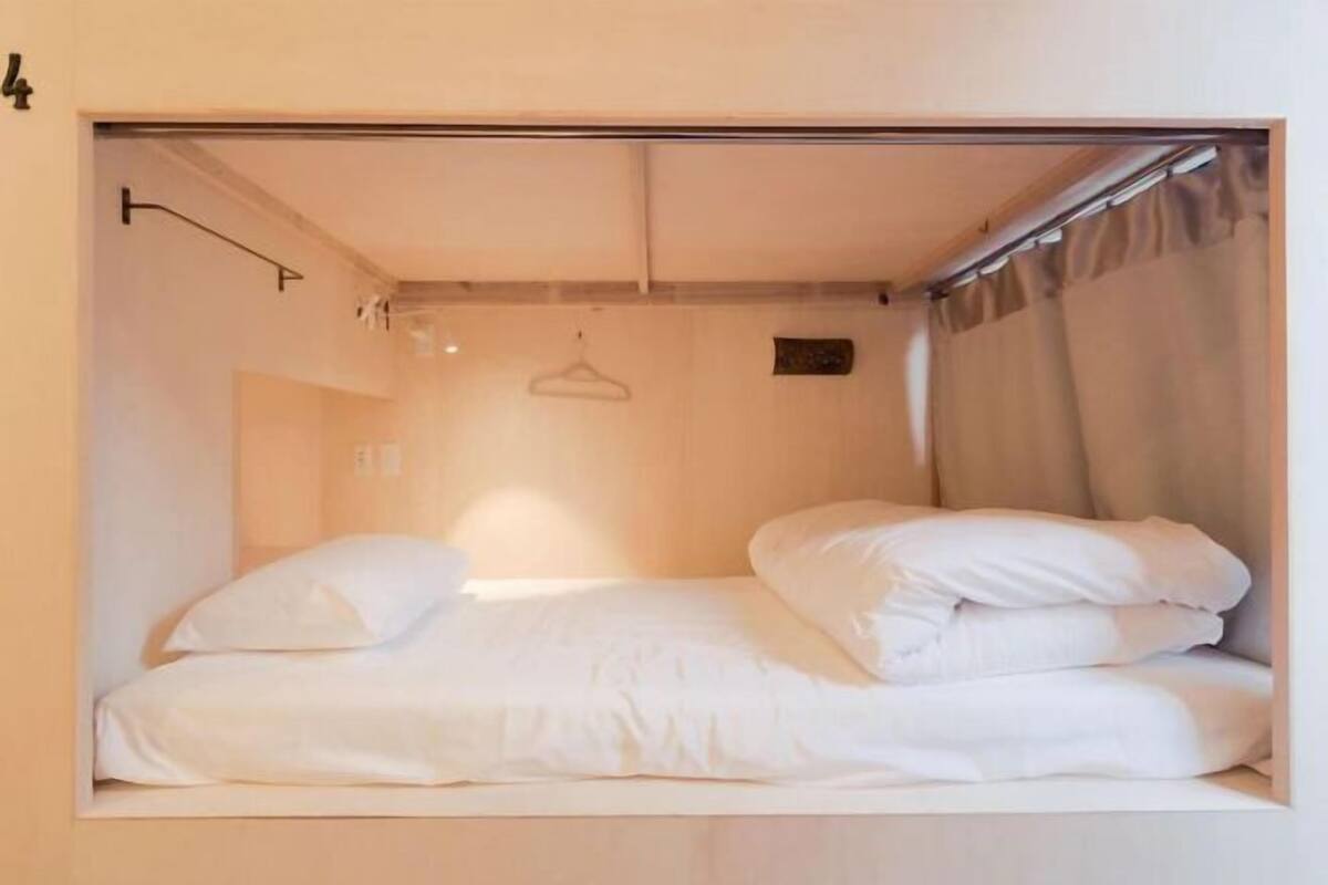 In-room safe, laptop workspace, blackout curtains, iron/ironing board