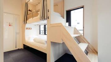 Shared Dormitory, Mixed Dorm, Non Smoking, City View | In-room safe, laptop workspace, blackout drapes, iron/ironing board