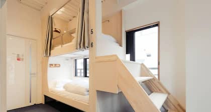 GOLDEN GUEST HOUSE HAKATA - Hostel