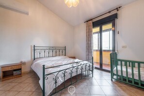 2 chambres, fer et planche à repasser, Wi-Fi, literie fournie
