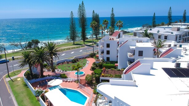 Exterior - 2 Bedroom Unit-Ocean View, Pool, Mini Golf & more! (Sunshine Coast)