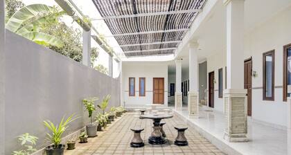 Hotel O Pondok Dukuh