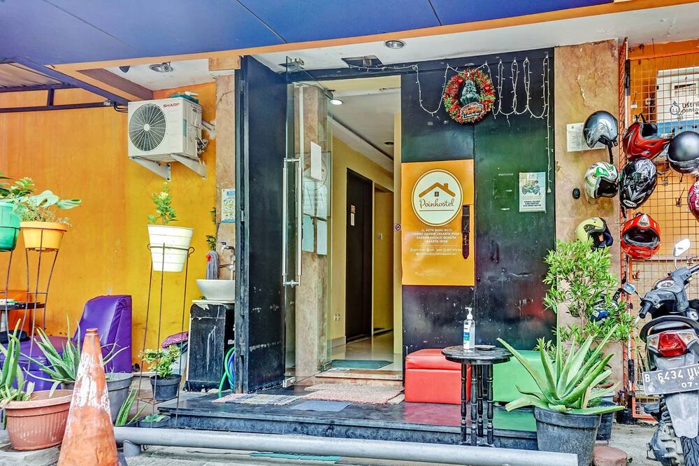 Hotel O Point Hostel