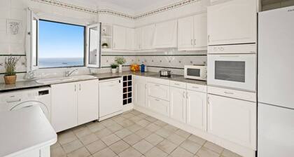 Villa Atalis, Stunning sea views