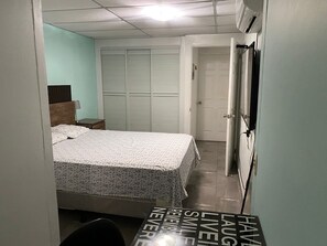 3 bedrooms, WiFi, bed sheets - Beautiful House in Residential Villas de Miramonte (San Salvador)