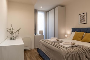 Apartment, Smoking
