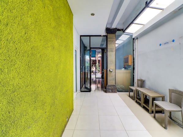 Lobby - OYO 91788 Bali Tulip Hotel (Kerobokan)