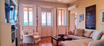 366 sqm Old Mansion,5 bdrms,5 bthrms, sleeps 8, swimming pool
