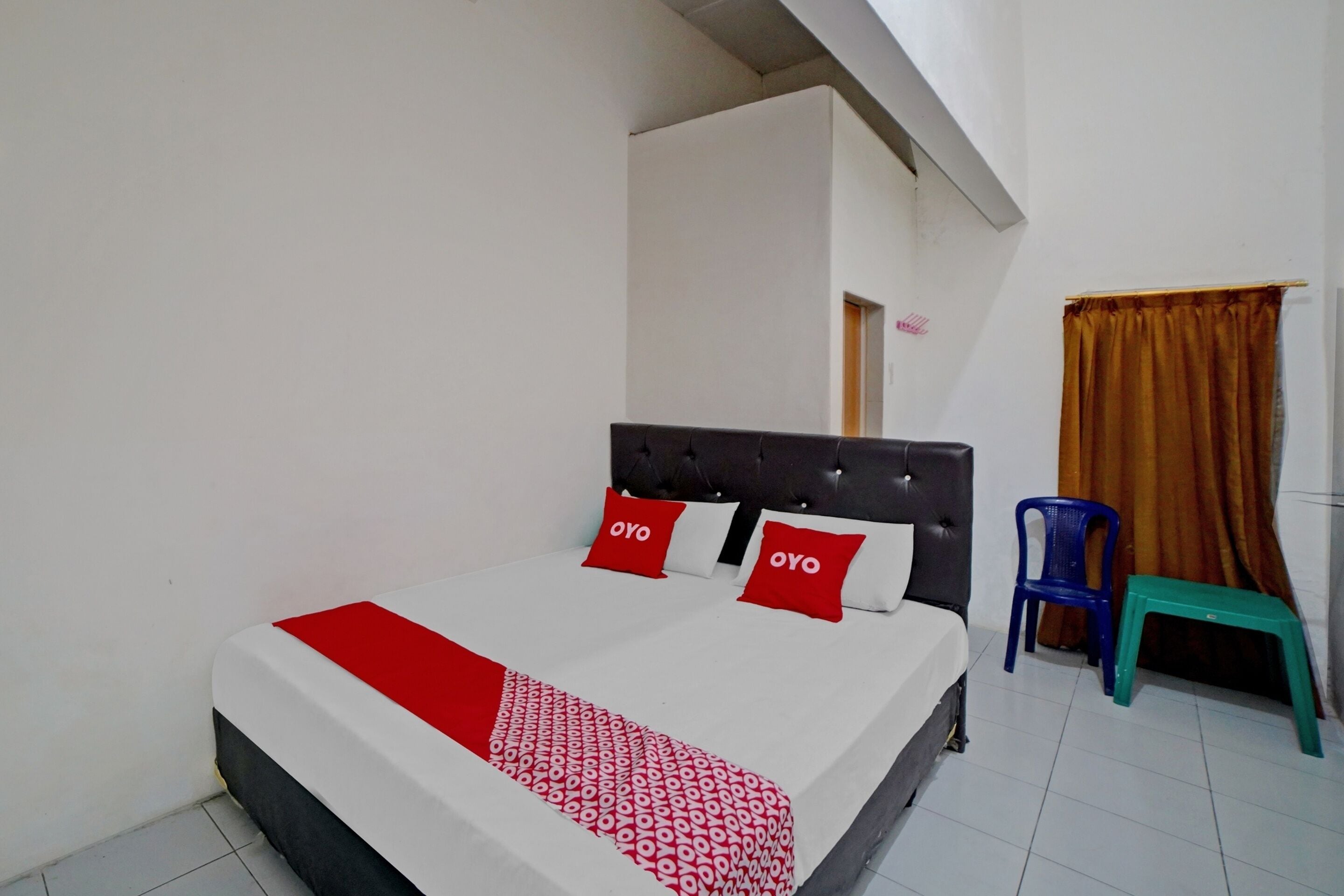 Foto - OYO 90355 Darussalam Inn