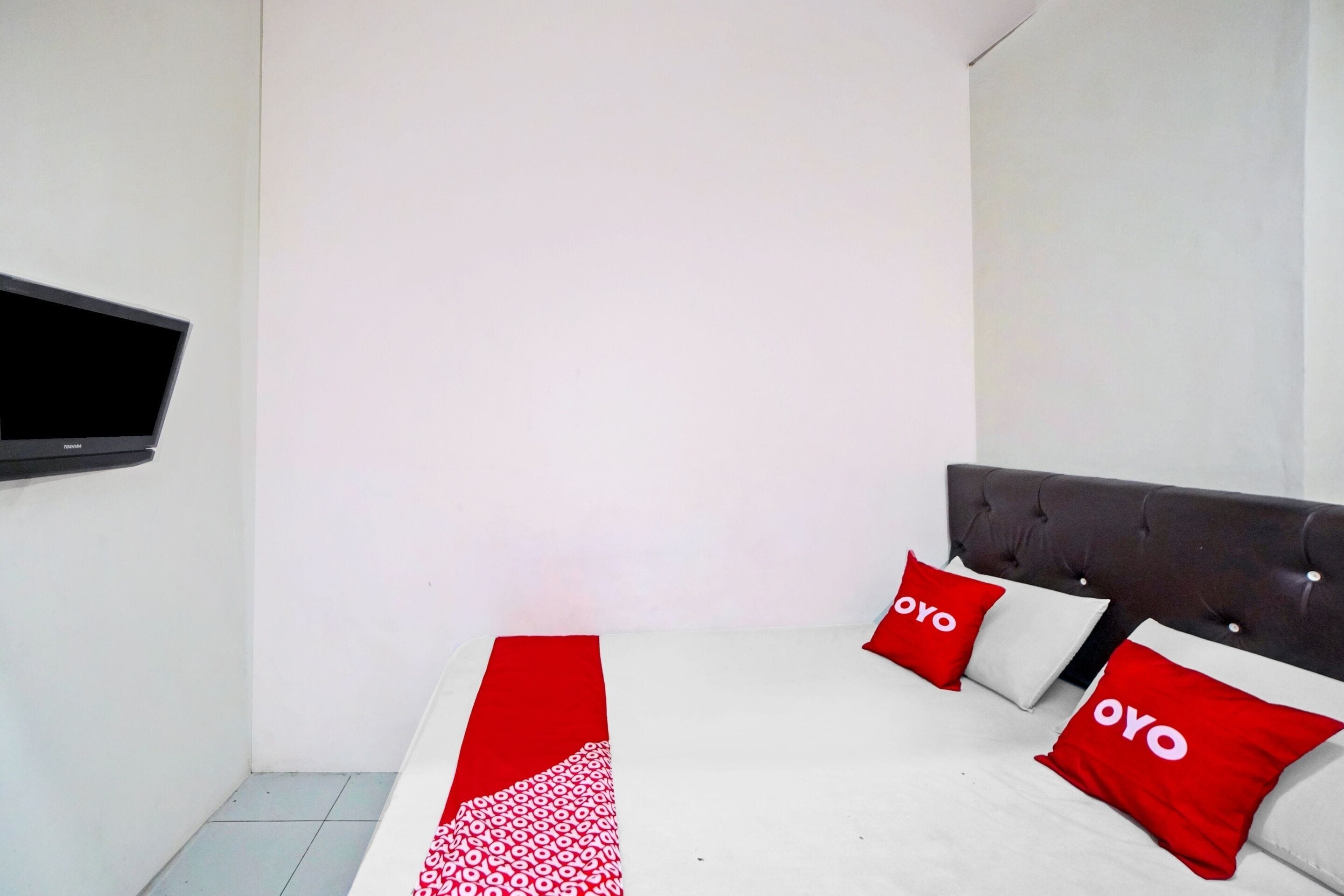 Foto - OYO 90355 Darussalam Inn