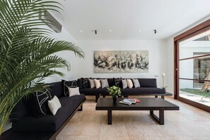 Smart-TV og stereoanlegg