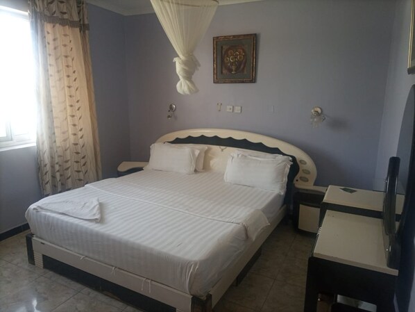 Wifi gratis y ropa de cama 