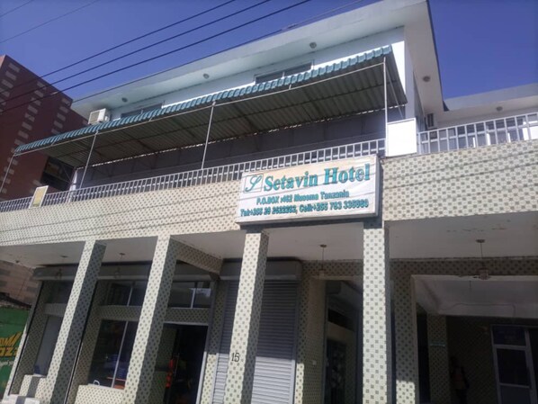 Front of property - Setavin Hotel (Musoma)
