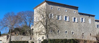 Lovely big house in Stone - closed by the rivers