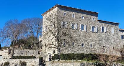 Lovely big house in Stone - closed by the rivers