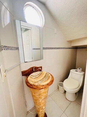 Shower - Nice house in front of the beach, in Acapulco Diamante (Acapulco de Juárez)
