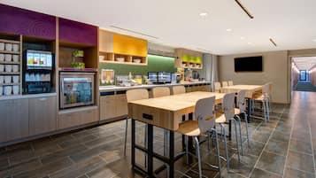 Bao gồm bữa sáng kiểu Âu hàng ngày