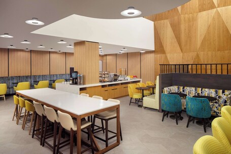 Hampton Inn New York Times Square - Image 19