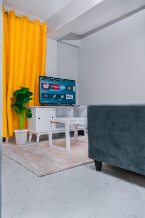 Living area - Cozy one bedroom apartment in Kisii (Kisii County)