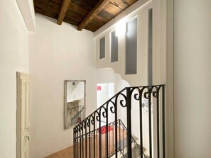 Interior - Ca Sistina Red (Morcote)