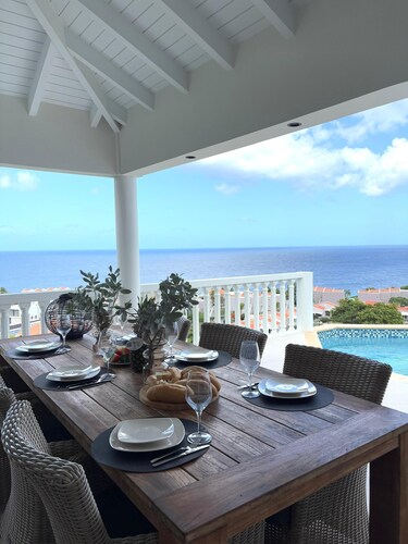 Amazing seaview close to beach