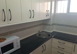 Microwave, stovetop - SUPER HAWAII TORRE DEL MAR!!!! Two-bedroom apartment  (Torre del Mar)