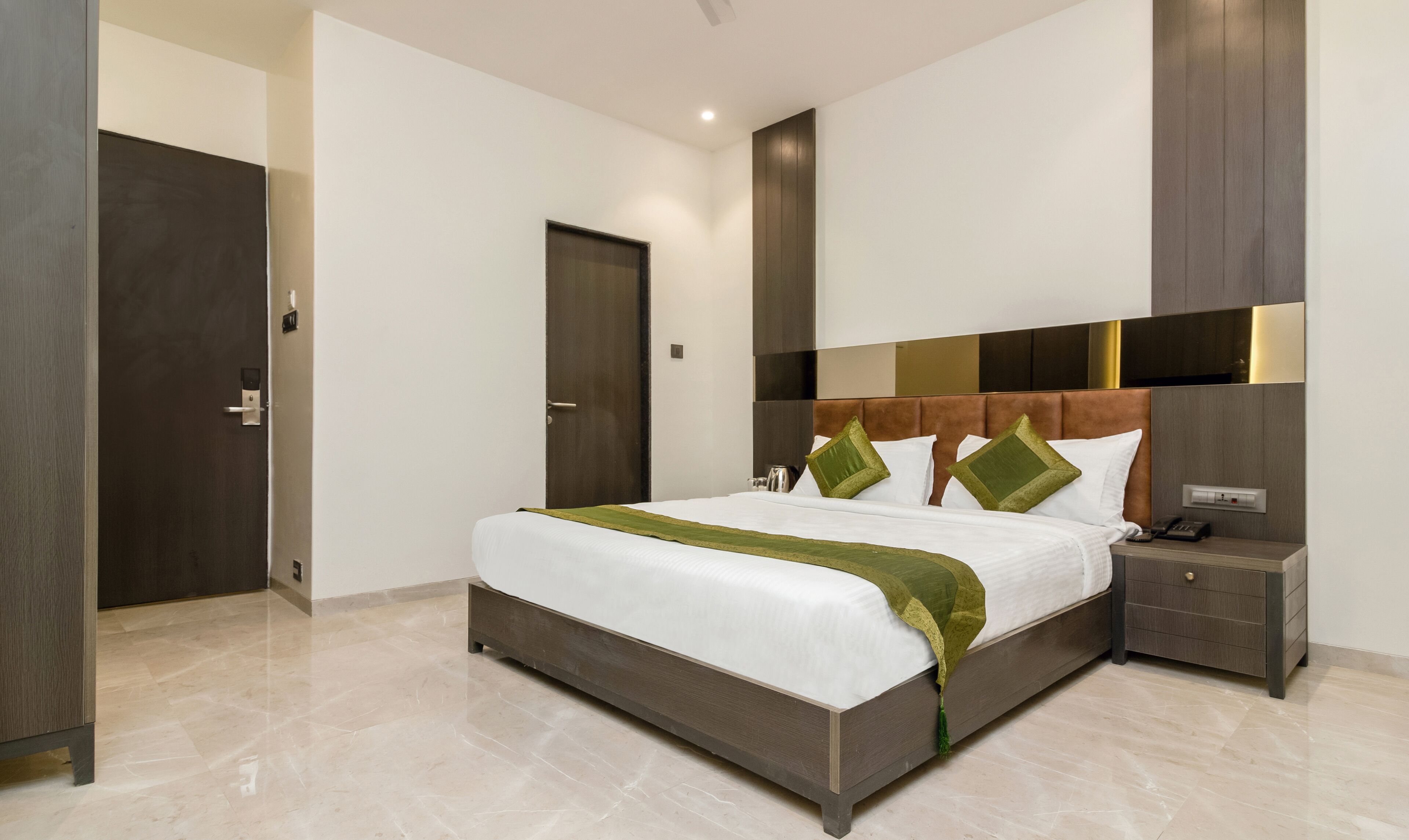 Deluxe Room | Free WiFi, bed sheets