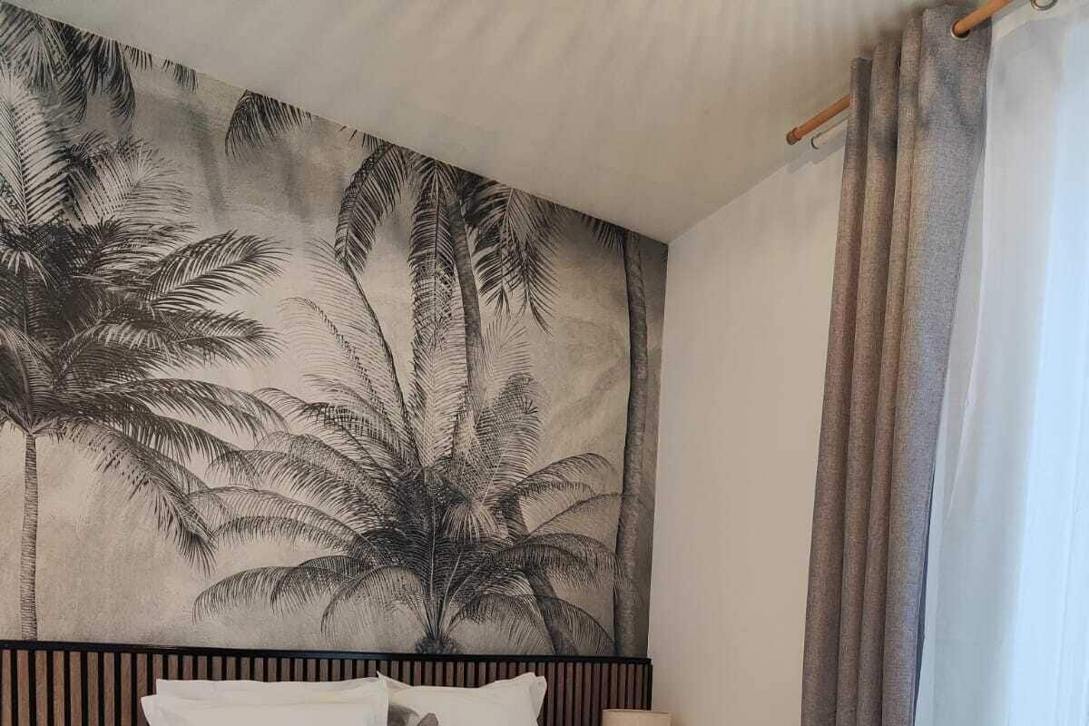 Quarto empresarial, para não fumantes | Quartos à prova de som, Wi-Fi de cortesia, roupa de cama