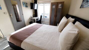 Schallisolierte Zimmer, kostenloses WLAN, Bettwäsche