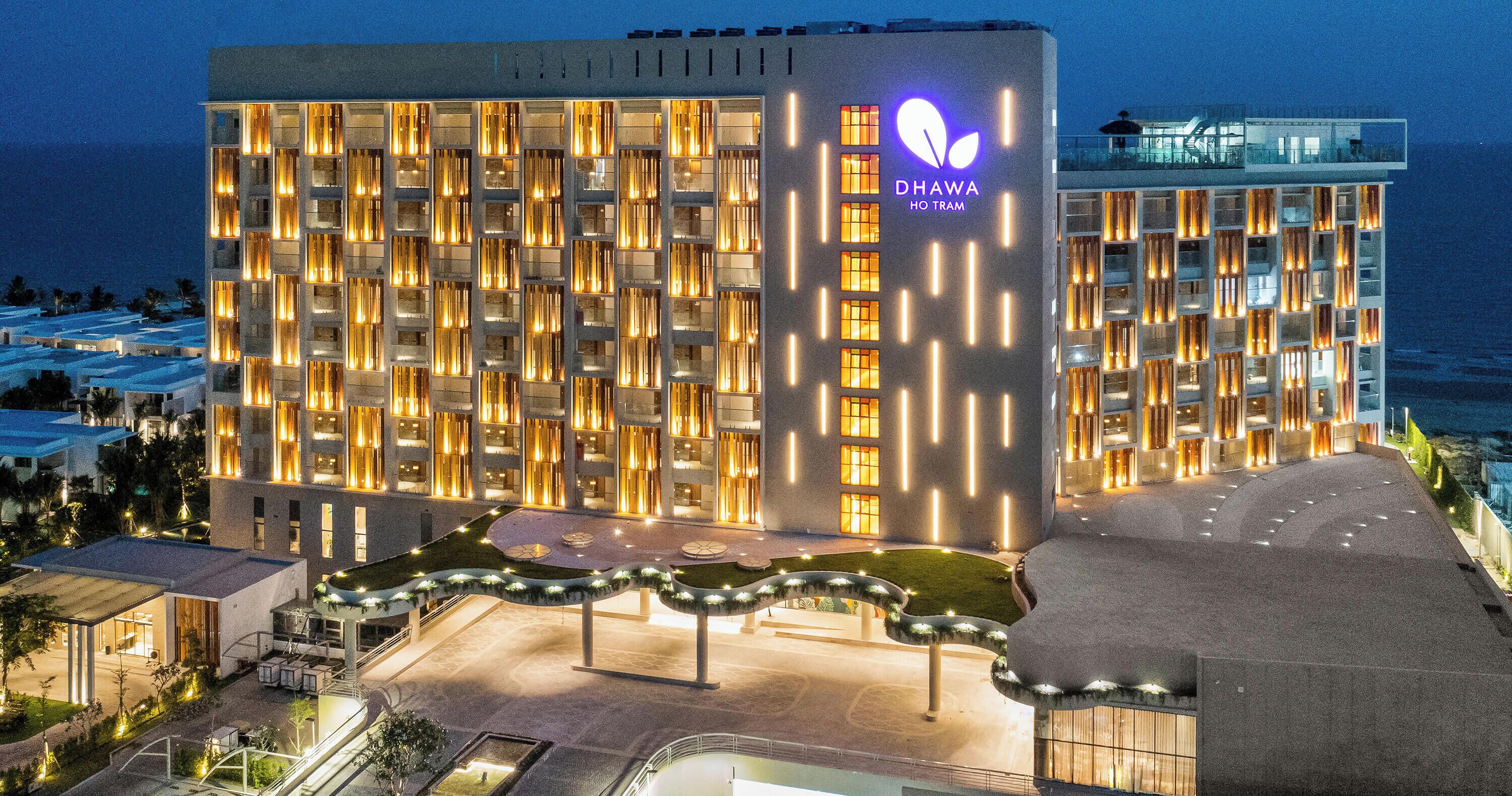 Front of property – evening/night