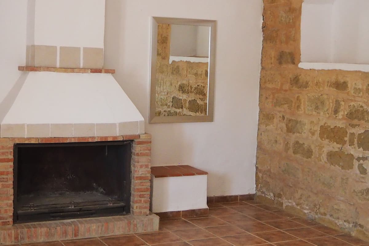 Habitación doble Deluxe | Ropa de cama hipoalergénica, muebles diferentes y escritorio
