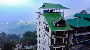 Fachada de la propiedad